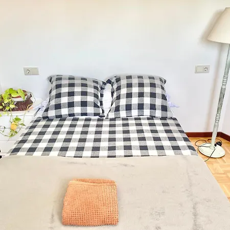 Apartment La Casa De Libros