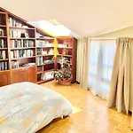 La Casa De Libros